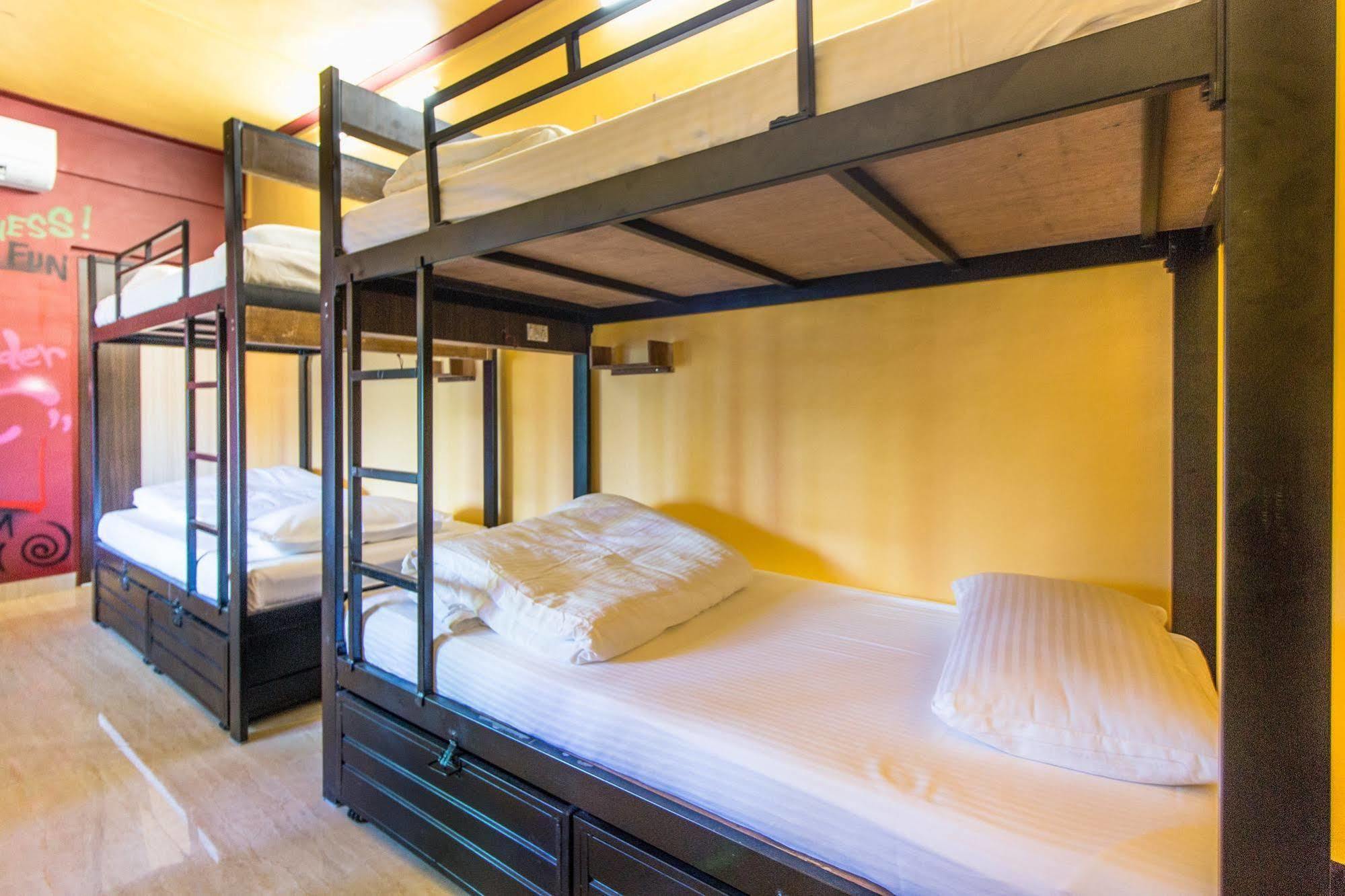 Backpackers Villa Βομβάη Εξωτερικό φωτογραφία